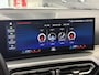 BMW i4 eDrive40 84 kWh | 93% SOH | Trekhaak elektrisch wegklapbaar | Sportstoelen | Half leder | Navigatie | Apple CarPlay | Stoelverwarming | 18 inch velgen | LED | DAB | Volledig onderhouden