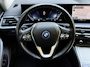 BMW i4 eDrive40 84 kWh | 93% SOH | Trekhaak elektrisch wegklapbaar | Sportstoelen | Half leder | Navigatie | Apple CarPlay | Stoelverwarming | 18 inch velgen | LED | DAB | Volledig onderhouden