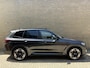 BMW iX3 High Executive 80 kWh | 94% SOH | M-pakket | Elektrisch Wegklapbare Trekhaak | Panoramadak | 360 camera | Head up | Leder | Sportstoelen | 20 inch M-velgen | Laser-LED | Sfeerverlichting | Harman&kardon | Apple CarPlay | Memory | Dealeronderhouden