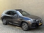 BMW X3 xDrive30e 292pk 96% SOH | LCI | M-sport | Panoramadak | Lederen bekleding | Full-LED | Sportstoelen | Stoelverwarming | 19 inch M-velgen | Camera | Navigatie | Apple CarPlay / Android Auto | DAB | Elektrische achterklep | Volledig dealeronderhouden