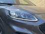 Ford Kuga 2.5 PHEV 224pk ST-Line X | 53.000km | Panoramadak | Camera voor&achter | Navigatie | 19 inch velgen | Adaptieve cruise | Lane assist | Dodehoekdetectie | Bang&Olufsen audio | Stoel&stuurverwarming | Verwarmde voorruit | Apple CarPlay | LED | DAB | Keyless | Elektrische achterklep | Volledig dealeronderhouden