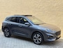 Ford Kuga 2.5 PHEV 224pk ST-Line X | 53.000km | Panoramadak | Camera voor&achter | Navigatie | 19 inch velgen | Adaptieve cruise | Lane assist | Dodehoekdetectie | Bang&Olufsen audio | Stoel&stuurverwarming | Verwarmde voorruit | Apple CarPlay | LED | DAB | Keyless | Elektrische achterklep | Volledig dealeronderhouden