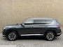 Hyundai Santa Fe 1.6 T-GDI PHEV 265pk Premium Plus Sky 7-persoons | Panoramadak | Leder | Head up | 360 camera | Stoel&stuurverwarming | Navigatie | Apple CarPlay | Adaptieve cruise | Lane assist | 19 inch velgen | Keyless | LED | DAB | Dealeronderhouden