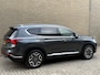 Hyundai Santa Fe 1.6 T-GDI PHEV 265pk Premium Plus Sky 7-persoons | Panoramadak | Leder | Head up | 360 camera | Stoel&stuurverwarming | Navigatie | Apple CarPlay | Adaptieve cruise | Lane assist | 19 inch velgen | Keyless | LED | DAB | Dealeronderhouden