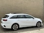 Kia Ceed Sportswagon 1.6 GDI PHEV DynamicPlusLine |Facelift | Panoramadak | Adaptieve cruise | Navigatie | Camera | PDC | Keyless | LED | DAB | Apple CarPlay | Elektrische achterklep | Volledig onderhouden