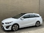 Kia Ceed Sportswagon 1.6 GDI PHEV DynamicPlusLine |Facelift | Panoramadak | Adaptieve cruise | Navigatie | Camera | PDC | Keyless | LED | DAB | Apple CarPlay | Elektrische achterklep | Volledig onderhouden