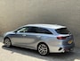 Kia Ceed Sportswagon 1.6 GDI PHEV ExecutiveLine | Lederen bekleding | Trekhaak afneembaar | Adaptieve cruise | Lane assist | Navigatie | Apple CarPlay | Keyless | LED | DAB | Stoelverwarming&koeling | Stuurverwarming | 17 inch velgen | Camera | Elektrische achterklep | Volledig onderhouden