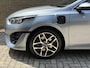 Kia Ceed Sportswagon 1.6 GDI PHEV ExecutiveLine | Lederen bekleding | Trekhaak afneembaar | Adaptieve cruise | Lane assist | Navigatie | Apple CarPlay | Keyless | LED | DAB | Stoelverwarming&koeling | Stuurverwarming | 17 inch velgen | Camera | Elektrische achterklep | Volledig onderhouden