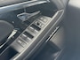 Land Rover Range Rover Evoque 1.5 P300e AWD R-Dynamic HSE | Panoramadak | Meridian audio | Lederen bekleding | 20 inch velgen | Adaptieve cruise | Head up | Dodehoekdetectie | Stoelverwarming&ventilatie | Stuurverwarming | Apple CarPlay | LED | DAB | Keyless | Elektrische achterklep | Dealeronderhouden