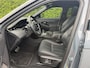 Land Rover Range Rover Evoque 1.5 P300e AWD R-Dynamic HSE | Panoramadak | Meridian audio | Lederen bekleding | 20 inch velgen | Adaptieve cruise | Head up | Dodehoekdetectie | Stoelverwarming&ventilatie | Stuurverwarming | Apple CarPlay | LED | DAB | Keyless | Elektrische achterklep | Dealeronderhouden