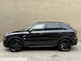 Lynk & Co 01 1.5 PHEV 261pk | Blackline | 360 camera | Trekhaak afneembaar | Panoramadak | Navigatie | Apple CarPlay | Adaptieve cruise | Stoelverwarming | Infinity sound | Keyless | LED | DAB | Elektrische achterklep | Volledig onderhouden | NAP Origineel Nederlandse auto