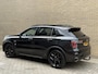 Lynk & Co 01 1.5 PHEV 261pk | Blackline | 360 camera | Trekhaak afneembaar | Panoramadak | Navigatie | Apple CarPlay | Adaptieve cruise | Stoelverwarming | Infinity sound | Keyless | LED | DAB | Elektrische achterklep | Volledig onderhouden | NAP Origineel Nederlandse auto