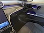 Mercedes-Benz C-klasse 300 e AMG Line | Sfeerverlichting | Half leder | 360 camera | Navigatie | Apple CarPlay | Stoelverwarming | Dodehoekdetectie | 18 inch AMG velgen | LED | DAB | Keyless | Elektrische achterklep | Volledig onderhouden