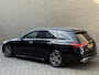 Mercedes-Benz C-klasse 300 e AMG Line | Sfeerverlichting | Half leder | 360 camera | Navigatie | Apple CarPlay | Stoelverwarming | Dodehoekdetectie | 18 inch AMG velgen | LED | DAB | Keyless | Elektrische achterklep | Volledig onderhouden