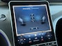 Mercedes-Benz C-klasse 300 e AMG Line | Sfeerverlichting | Half leder | 360 camera | Navigatie | Apple CarPlay | Stoelverwarming | Dodehoekdetectie | 18 inch AMG velgen | LED | DAB | Keyless | Elektrische achterklep | Volledig onderhouden