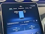 Mercedes-Benz C-klasse 300 e AMG Line | Sfeerverlichting | Half leder | 360 camera | Navigatie | Apple CarPlay | Stoelverwarming | Dodehoekdetectie | 18 inch AMG velgen | LED | DAB | Keyless | Elektrische achterklep | Volledig onderhouden
