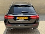 Mercedes-Benz E-klasse Estate 300 e 320pk Avantgarde AMG Line | Elektrisch wegklapbare trekhaak | Schuif/kanteldak | 360 camera | Widescreen | Sfeerverlichting | Apple CarPlay | Stoelverwarming | Elektrische achterklep | Volledig onderhouden