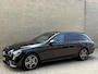 Mercedes-Benz E-klasse Estate 300 e 320pk Avantgarde AMG Line | Elektrisch wegklapbare trekhaak | Schuif/kanteldak | 360 camera | Widescreen | Sfeerverlichting | Apple CarPlay | Stoelverwarming | Elektrische achterklep | Volledig onderhouden