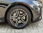 Mercedes-Benz E-klasse Estate 300 e 320pk Avantgarde AMG Line | Elektrisch wegklapbare trekhaak | Schuif/kanteldak | 360 camera | Widescreen | Sfeerverlichting | Apple CarPlay | Stoelverwarming | Elektrische achterklep | Volledig onderhouden