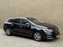 Renault Megane E-Tech 1.6 Plug-In Hybrid 160 Intens | Leder | Camera | Trekhaak afneembaar | Adaptieve cruise | Stoelverwarming | Navigatie | Dodehoekdetectie | Head up | Apple CarPlay / Android Auto | Keyless | LED | DAB | Volledig onderhouden