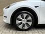 Tesla Model Y Long Range AWD 75kWh | 92% SOH | Panorama | Leder | Autopilot | Navigatie | Camera | Memory | DAB | LED | 19 inch velgen | Elektrische achterklep | Stoel&stuurverwarming