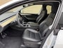 Tesla Model Y Long Range AWD 75kWh | 92% SOH | Panorama | Leder | Autopilot | Navigatie | Camera | Memory | DAB | LED | 19 inch velgen | Elektrische achterklep | Stoel&stuurverwarming