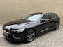 Volvo V60 2.0 T6 Recharge 350pk AWD Long Range | Inscription | Trekhaak wegklapbaar | Lederen bekleding | Camera | Navigatie | Stoelverwarming | Apple CarPlay | Adaptieve cruise | Lane assist | 18 inch velgen | Full-LED | Elektrische achterklep | Dealeronderhouden
