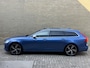 Volvo V90 2.0 D3 R-Design | Panoramadak | Trekhaak elektrisch wegklapbaar | Camera | Pilot assist | Virtueel cockpit | 20 inch velgen | LED | DAB| Apple CarPlay | Navigatie | Head up | Sportstoelen | Dodehoekdetectie | Elektrische achterklep | Volledig onderhouden