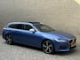 Volvo V90 2.0 D3 R-Design | Panoramadak | Trekhaak elektrisch wegklapbaar | Camera | Pilot assist | Virtueel cockpit | 20 inch velgen | LED | DAB| Apple CarPlay | Navigatie | Head up | Sportstoelen | Dodehoekdetectie | Elektrische achterklep | Volledig onderhouden