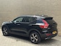 Volvo XC40 1.5 T3 163pk R-Design | Leder/alcantara | Navigatie | Cruise control | Lane assist | Virtueel cockpit | Sportstoelen | Sportstuur | Apple CarPlay | LED | Elektrische achterklep | Parkeersensoren voor&achter | Camera
