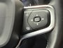 Volvo XC40 1.5 T5 262pk Recharge | Lederen bekleding | Trekhaak wegklapbaar (1800kg trekgewicht) | 19 inch velgen | Camera | Apple CarPlay | Navigatie | Cruise control | Stoelverwarming voor&achter | Stuurverwarming | Full-LED | DAB | Keyless | Dodehoekdetectie | Volledig onderhouden