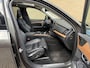 Volvo XC90 2.0 T8 390pk Recharge AWD Inscription | Trekhaak wegklapbaar | Panoramadak | 7-persoons | 360 camera | Adaptieve cruise | Pilot assist | Leder | Memory | Navigatie | Apple CarPlay | Harman&kardon | Elektrische achterklep | Full-LED | DAB | Keyless | Stoel&stuurverwarming | Dealeronderhouden