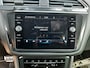 Volkswagen Tiguan 1.5 TSi 150pk R-LINE BTW-AUTO IQ-LIGHT Elek.-Trekhaak Panoramadak Navigatie Leer Adap.cruise-control