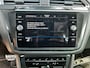 Volkswagen Tiguan 1.5 TSi 150pk R-LINE BTW-AUTO IQ-LIGHT Elek.-Trekhaak Panoramadak Navigatie Leer Adap.cruise-control