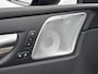 Volvo XC60 T8 Recharge Ultra Dark | 21" | Luchtvering | Geventileerd Nappa | Massagestoelen | Bowers & Wilkins | Panoramadak | Head-Up | 360 Camera | Elektr. verst. Stoelen | BLIS | Stoel/Stuur/Achterbankverwarming