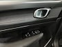 Volvo XC40 1.5 T2 Momentum Core Automaat / Navigatie / Climate control / Cruise control