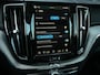 Volvo XC60 2.0 T8 Plug-in hybrid AWD Ultra Black Edition | Panoramadak | Harman/Kardon | Pilot Assist | HUD | 360 Camera | Memory Seats | Trekhaak | Stuurverwarming | Stoelverwarming V+A |