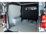 Peugeot e-Expert STX Special Edition Dubbele Cabine L3- electric 75 KWh | City pakket | Comfort Pakket | Driezitsbank achter zonder ISOFIX met twee neerklapbare armsteunen