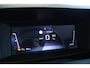 Peugeot e-Expert STX Special Edition Dubbele Cabine L3- electric 75 KWh | City pakket | Comfort Pakket | Driezitsbank achter zonder ISOFIX met twee neerklapbare armsteunen