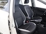 Kia Picanto 1.0 DPI GT-Line AMT | Panoramaschuifdak | Stoelverwarming | Achteruitrijcamera | Dodehoekassistentie | LED-koplampen | Climate control |
