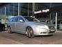 Volvo V70 1.6 T4 R-Edition | CarPlay | Stoelverwarming | Leer | Xenon | Trekhaak | Sensoren | El.klep | 18”