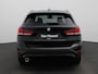 BMW X1 sDrive18i High Executive | Apple Carplay / Android Auto | Stoel- Stuurverwarming | Adaptive Cruise Control | Memory Seats | Heads-Up | Elektrische Achterklep | Leder | Navigatie | Climate Control | Lichtmetalen Velgen |