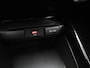 Kia Stonic 1.0 T-GDi MHEV DynamicLine | Apple Carplay / Android Auto | Parkeer sensoren | Navigatie | Camera | Cruise control | Climate control | DAB |