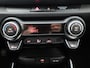 Kia Stonic 1.0 T-GDi MHEV DynamicLine | Apple Carplay / Android Auto | Parkeer sensoren | Navigatie | Camera | Cruise control | Climate control | DAB |