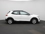 Kia Stonic 1.0 T-GDi MHEV DynamicLine | Apple Carplay / Android Auto | Parkeer sensoren | Navigatie | Camera | Cruise control | Climate control | DAB |