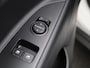 Kia Stonic 1.0 T-GDi MHEV DynamicLine | Apple Carplay / Android Auto | Parkeer sensoren | Navigatie | Camera | Cruise control | Climate control | DAB |