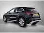 Mercedes-Benz GLA 200 Luxury Line | Machiatobeige int. | Sfeerverlichting | Dode Hoek Ass | Keyless Go | Parkeerpakket met Camera | Inclusief 24 maanden Mercedes-Benz Certified garantie voor Europa.