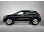 Mercedes-Benz GLA 200 Luxury Line | Machiatobeige int. | Sfeerverlichting | Dode Hoek Ass | Keyless Go | Parkeerpakket met Camera | Inclusief 24 maanden Mercedes-Benz Certified garantie voor Europa.