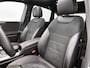 Mercedes-Benz B-klasse 180 AMG Nightpakket | Panoramadak | Stoelverwarming | Augmented Reality | LED | Parkeerpakket met Camera | Inclusief 12 Maanden Garantie.