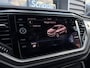 Volkswagen T-Roc 1.5 TSI 150 pk Style 7-DSG | Achteruitrijcamera | Cruise control adaptief | LED koplampen |